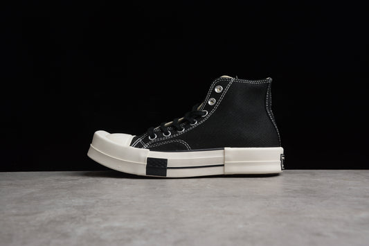 Chuck 70 Plus HI preto e branco