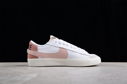 Blazer Low ’77 branco e rosa