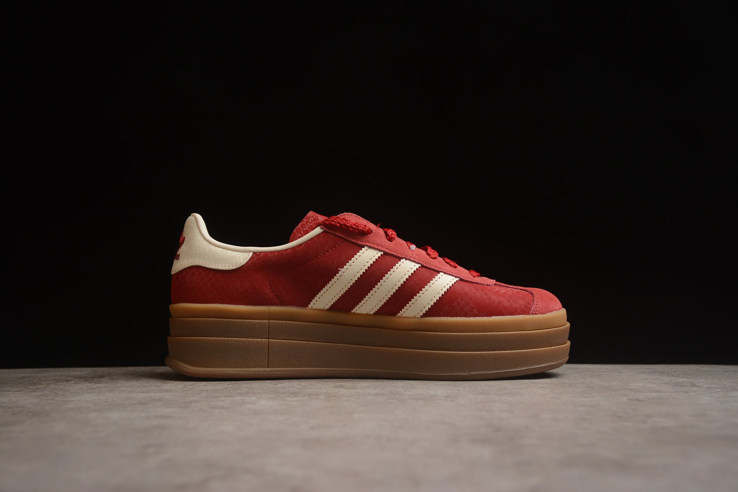 Gazelle Bold rojo y blanco
