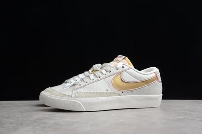 Blazer Low ’77 branco, dourado e vermelho