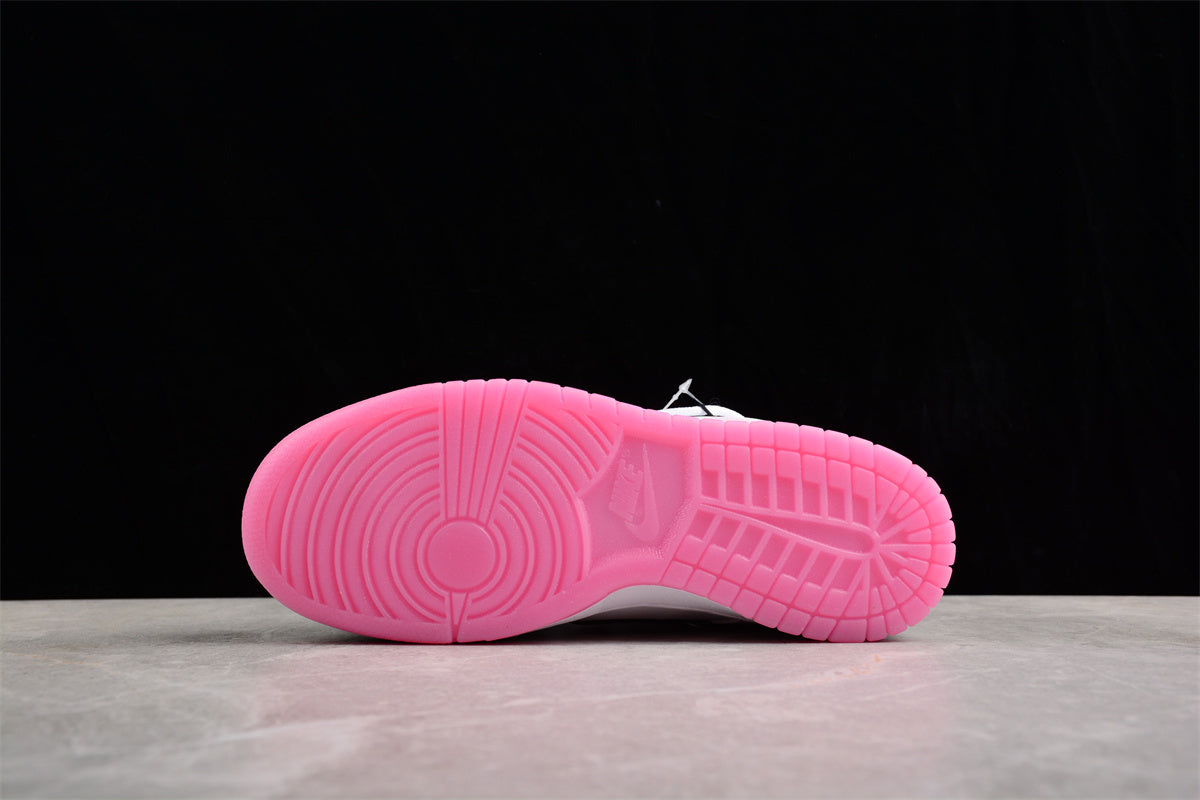 Dunk Low branco, rosa e preto