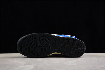 Dunk Low “Calsonic Nissan Impul” azul e branco