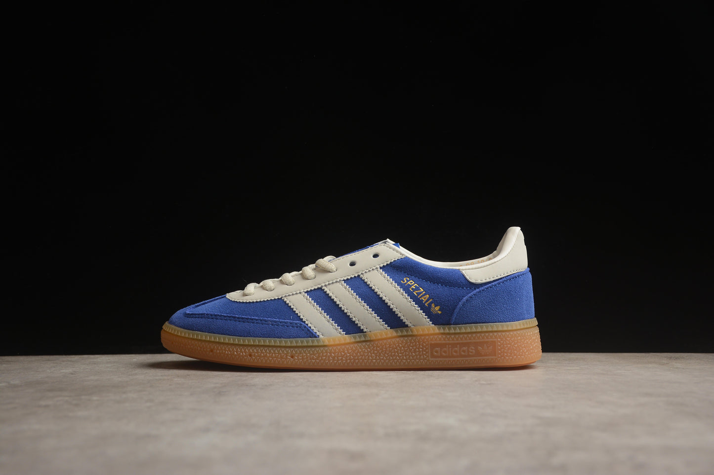 Handball Spezial azul e branco