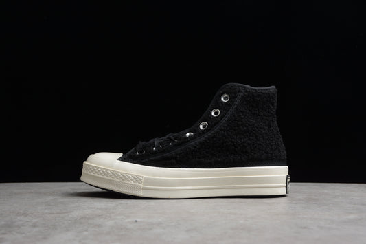 Chuck 70 HI Sherpa preto, branco e egret