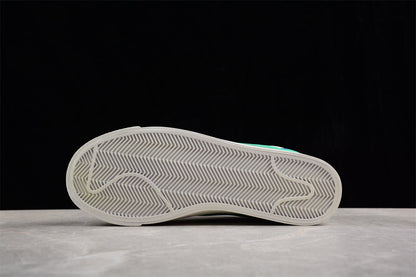 Blazer Low '77 blanco, verde y navy