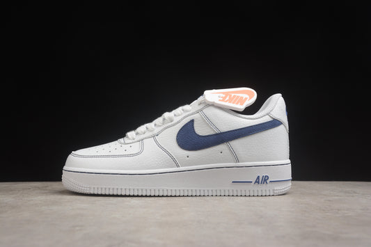 Air Force 1 low branco e azul