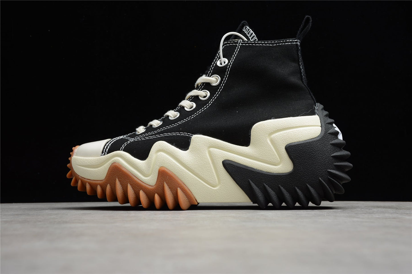 Run Star Motion HI preto e branco