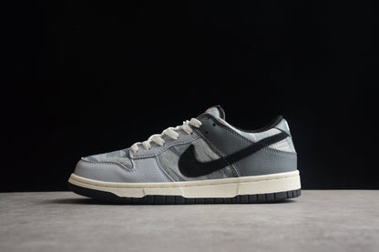 Dunk Low cinza e off-noir