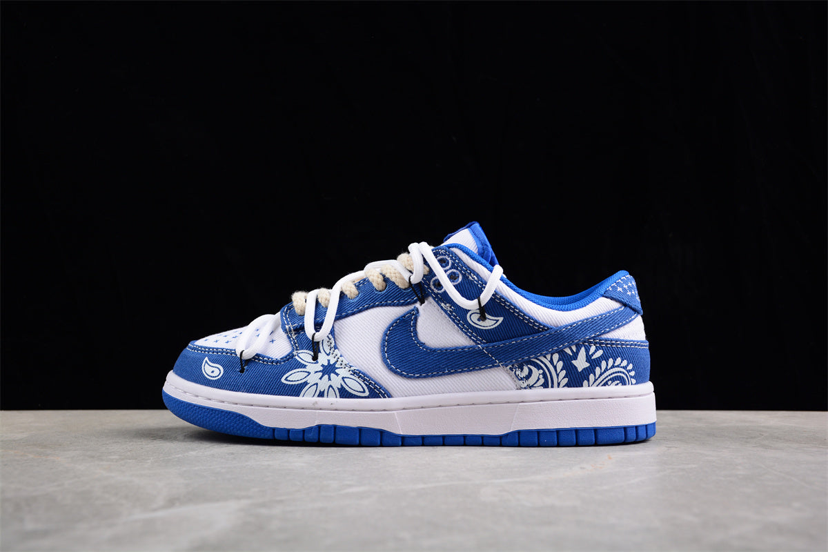 Dunk Low azul e branco