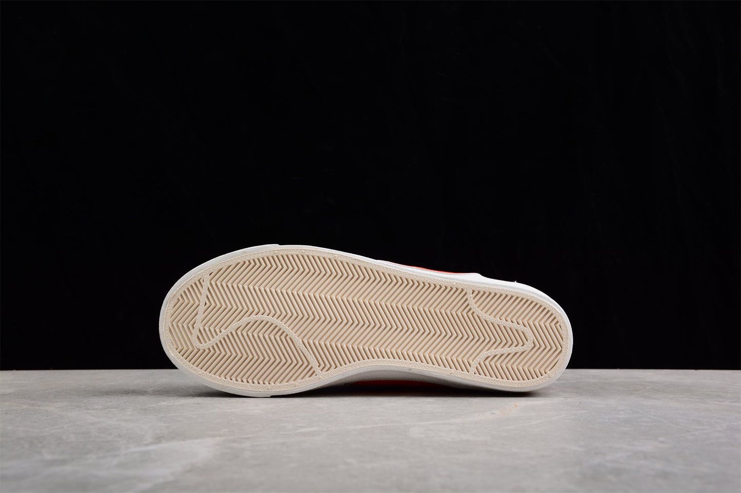 Blazer Low ’77 branco, azul e vermelho