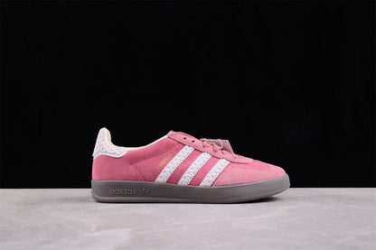 Gazelle rosa e branco