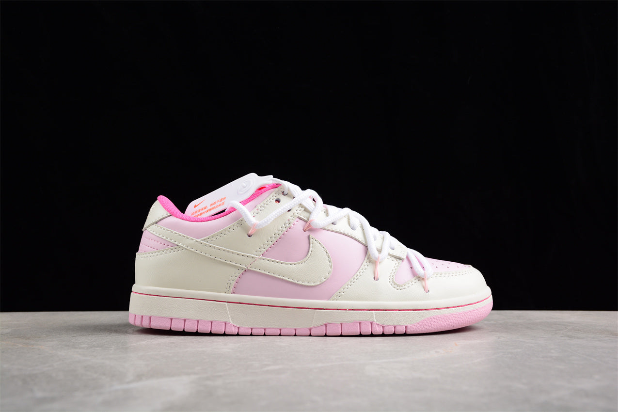 Dunk Low branco e rosa pastel