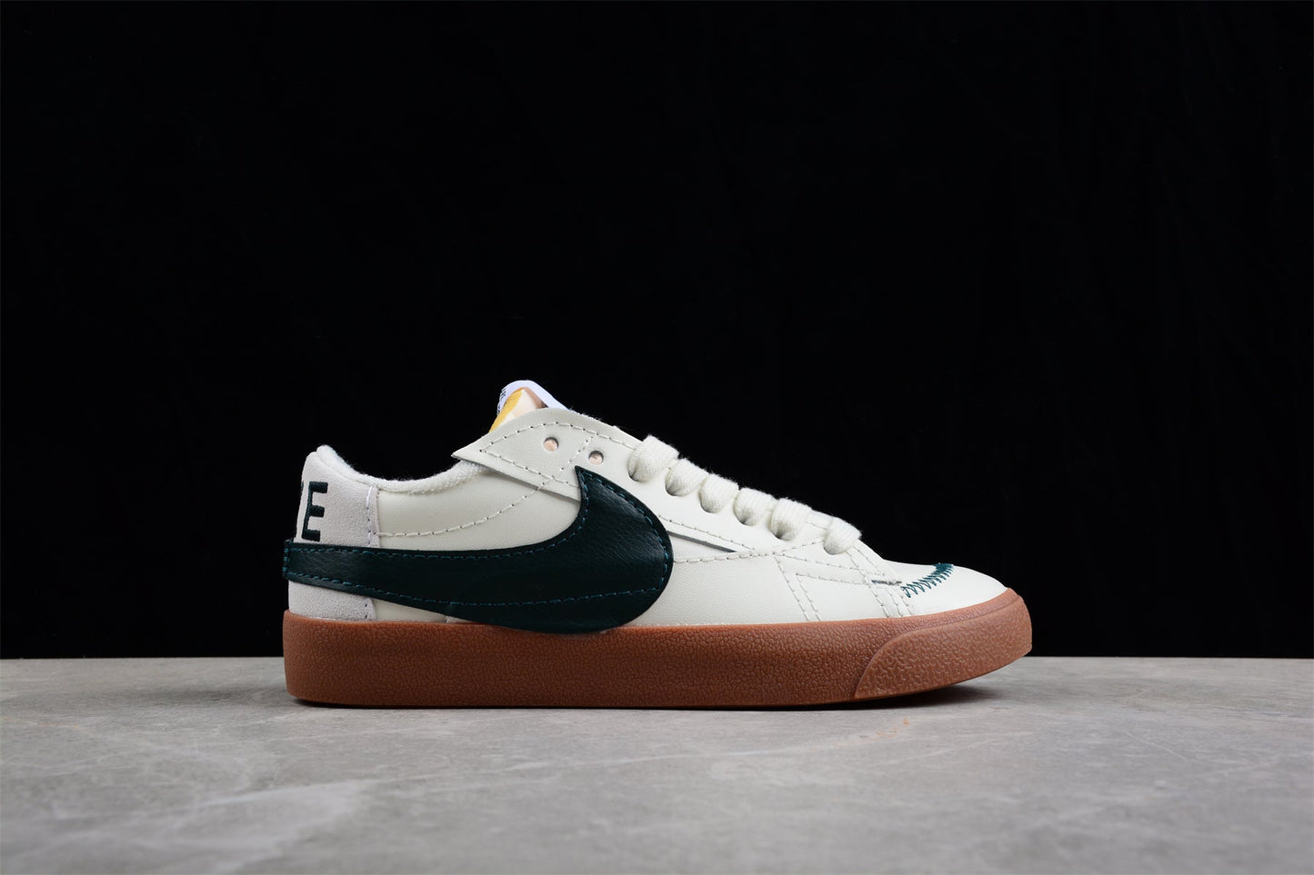 Blazer Low ’77 branco e preto