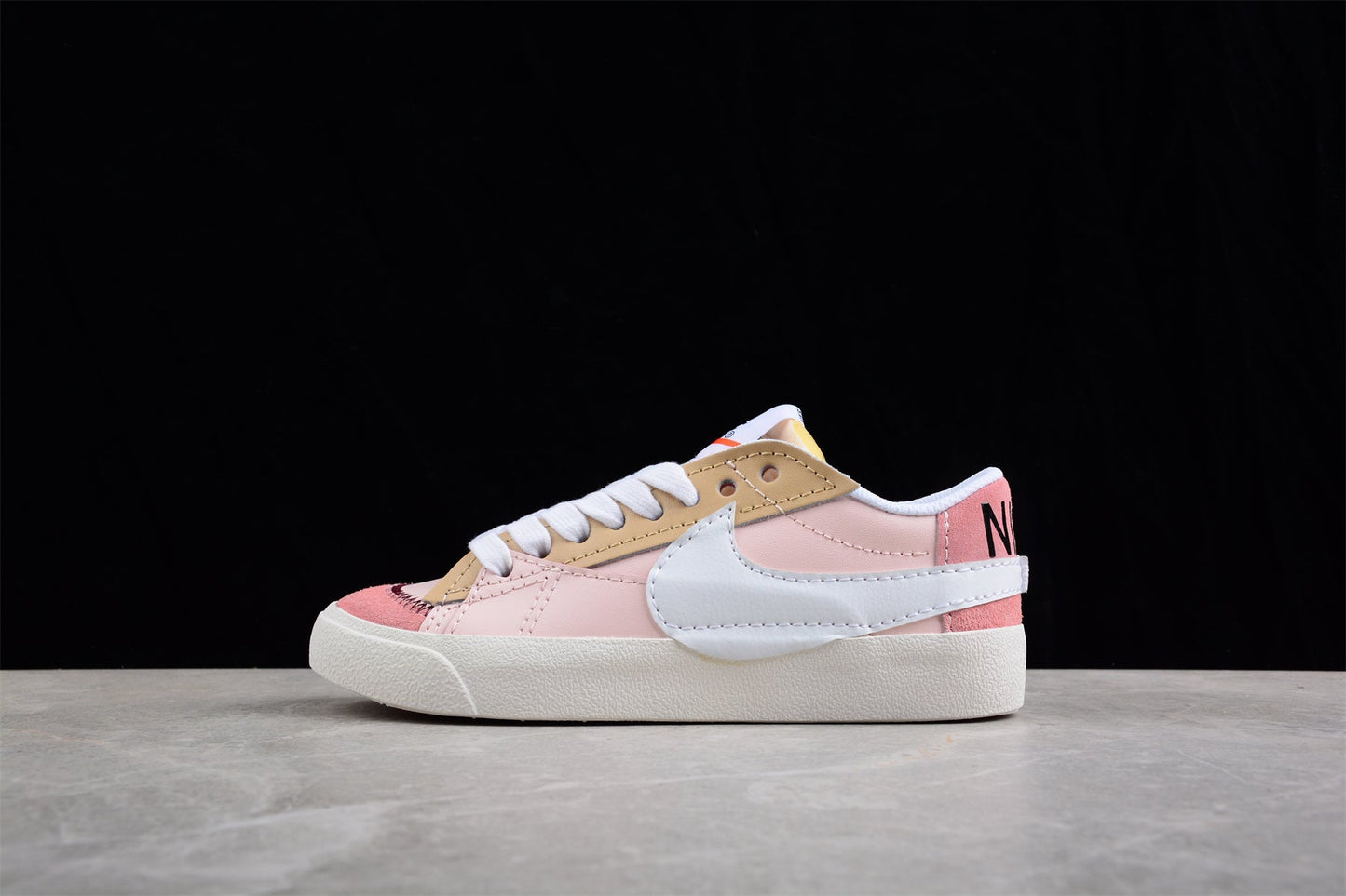 Blazer Low ’77 rosa, bege e branco