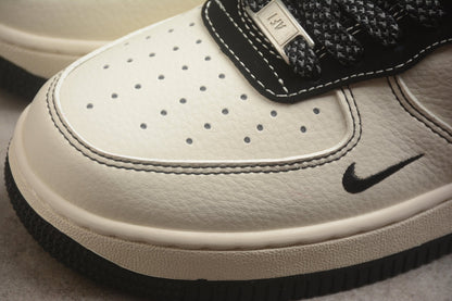 Fabrika Supply Air Force 1 ’07 x Stüssy Light Beige / Crimson Red / Black | zapatillas Fabrika Supply