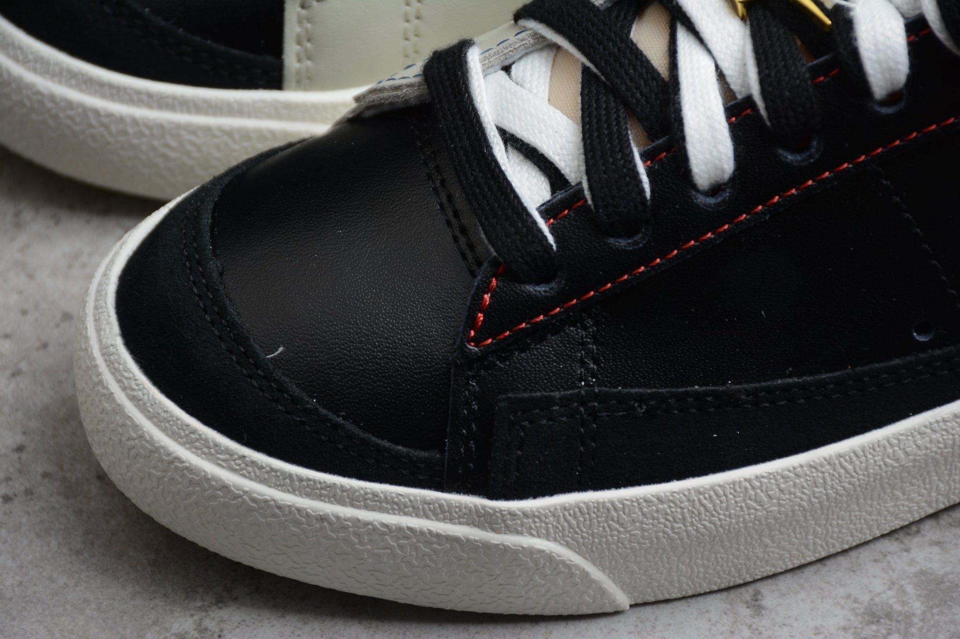 Fabrika Supply Blazer Low ’77 PRM “Swoosh 50th Anniversary” Black / Beige / Gold | zapatillas Fabrika Supply