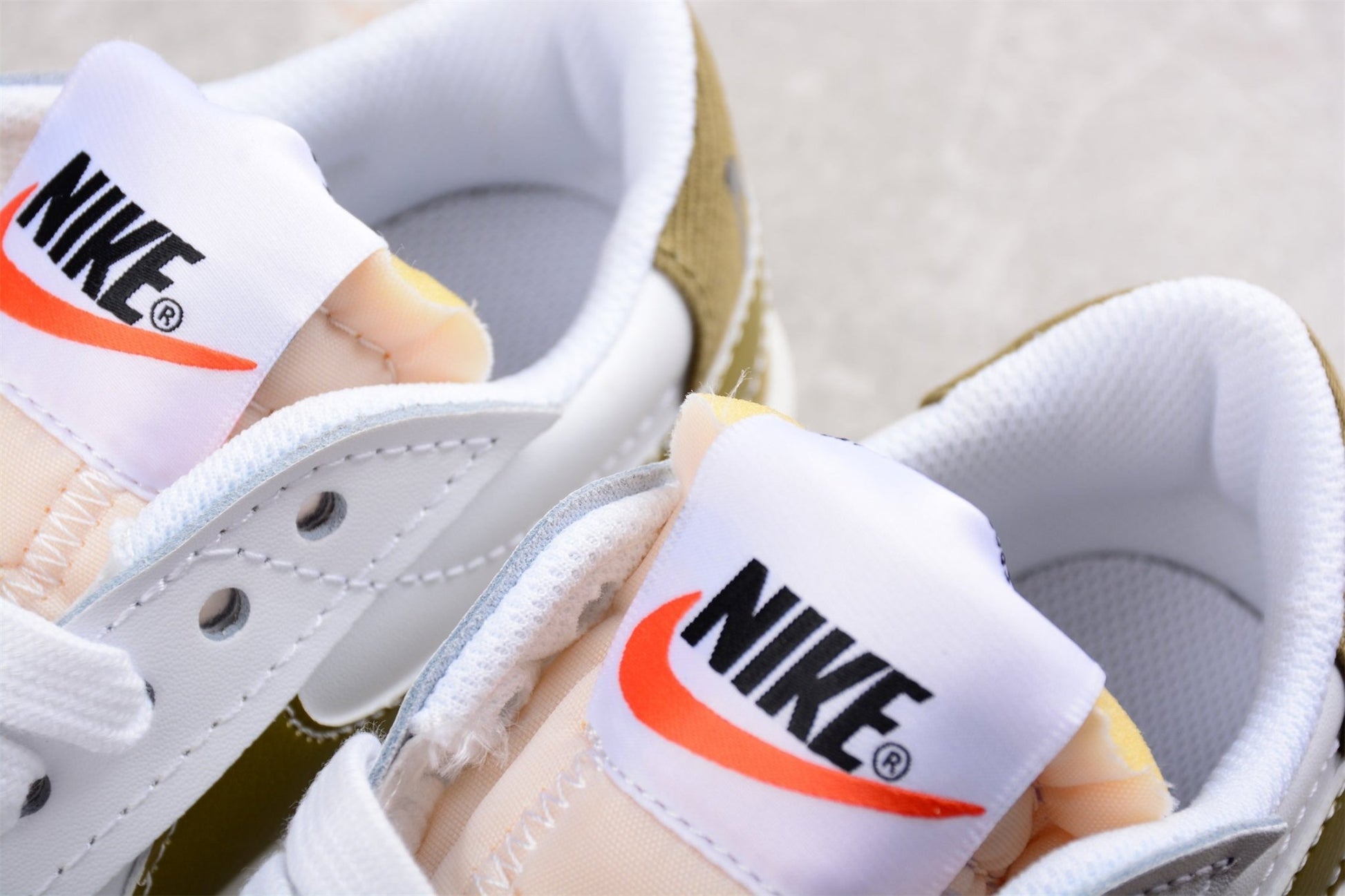 Fabrika Supply Blazer Low ’77 White / Gold | zapatillas Fabrika Supply