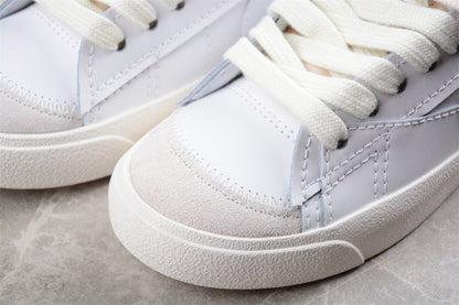 Fabrika Supply Blazer Low ’77 White / Navy | zapatillas Fabrika Supply