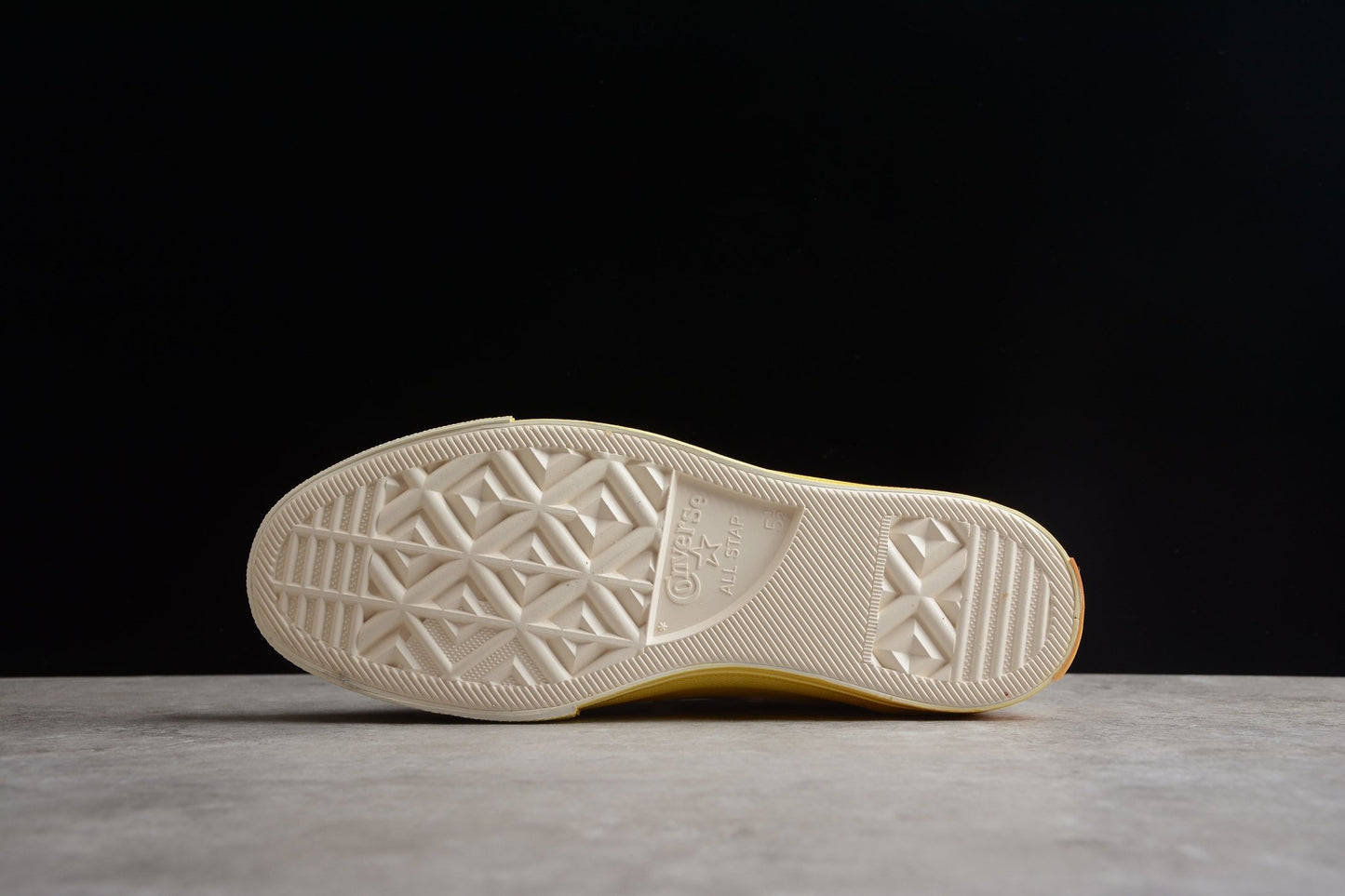 Essenza Rosa Chuck 70 Low Beige / Yellow | zapatillas Essenza Rosa