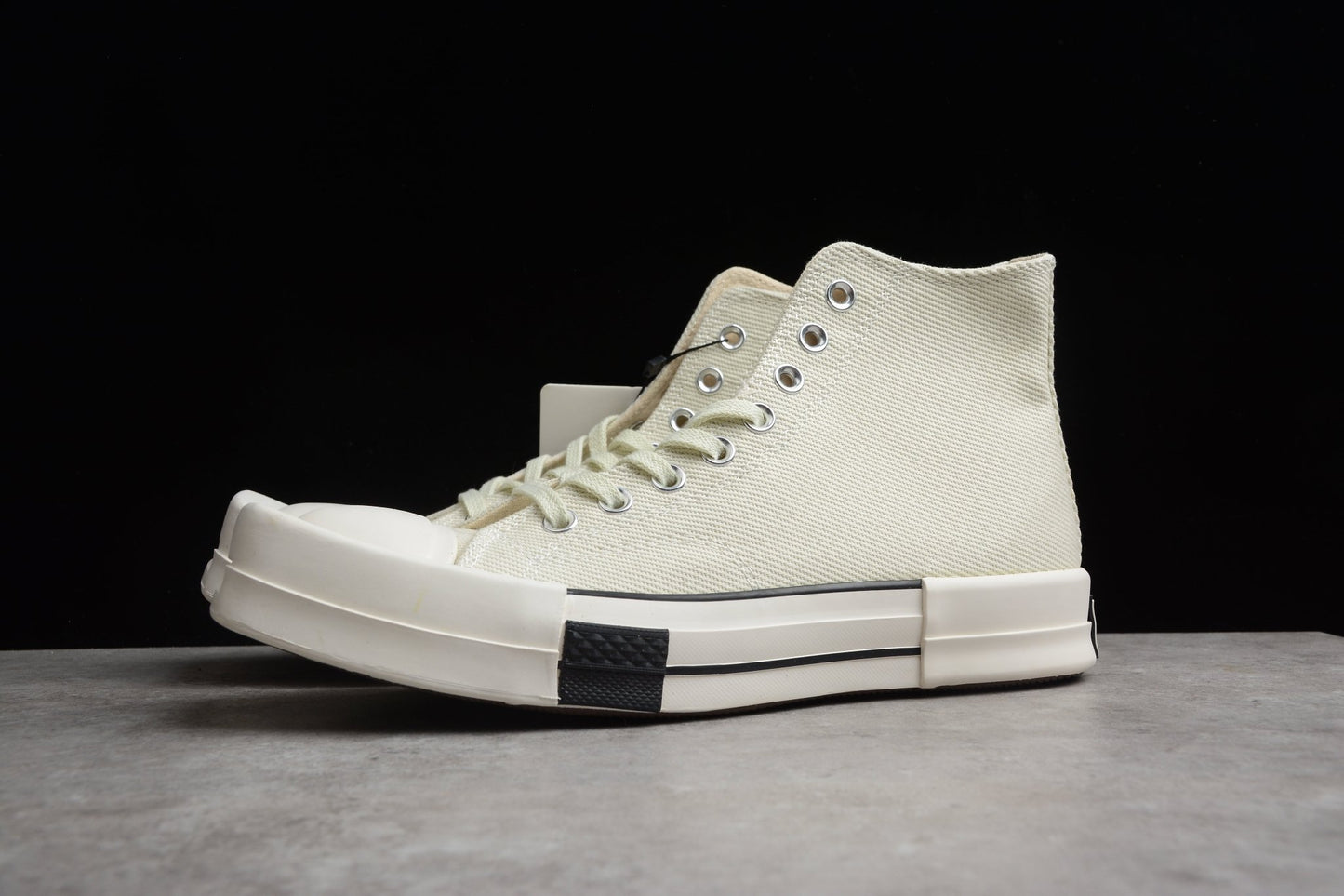 Essenza Rosa Chuck 70 Plus HI White / Black | zapatillas Essenza Rosa