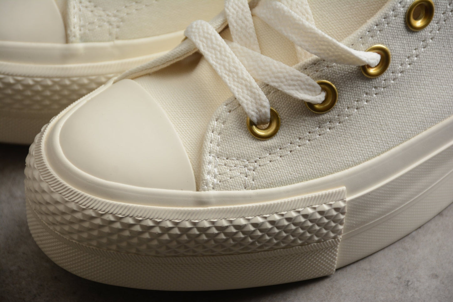 Essenza Rosa Chuck Taylor All Star Lift Platform HI Egret / Gold | zapatillas Essenza Rosa