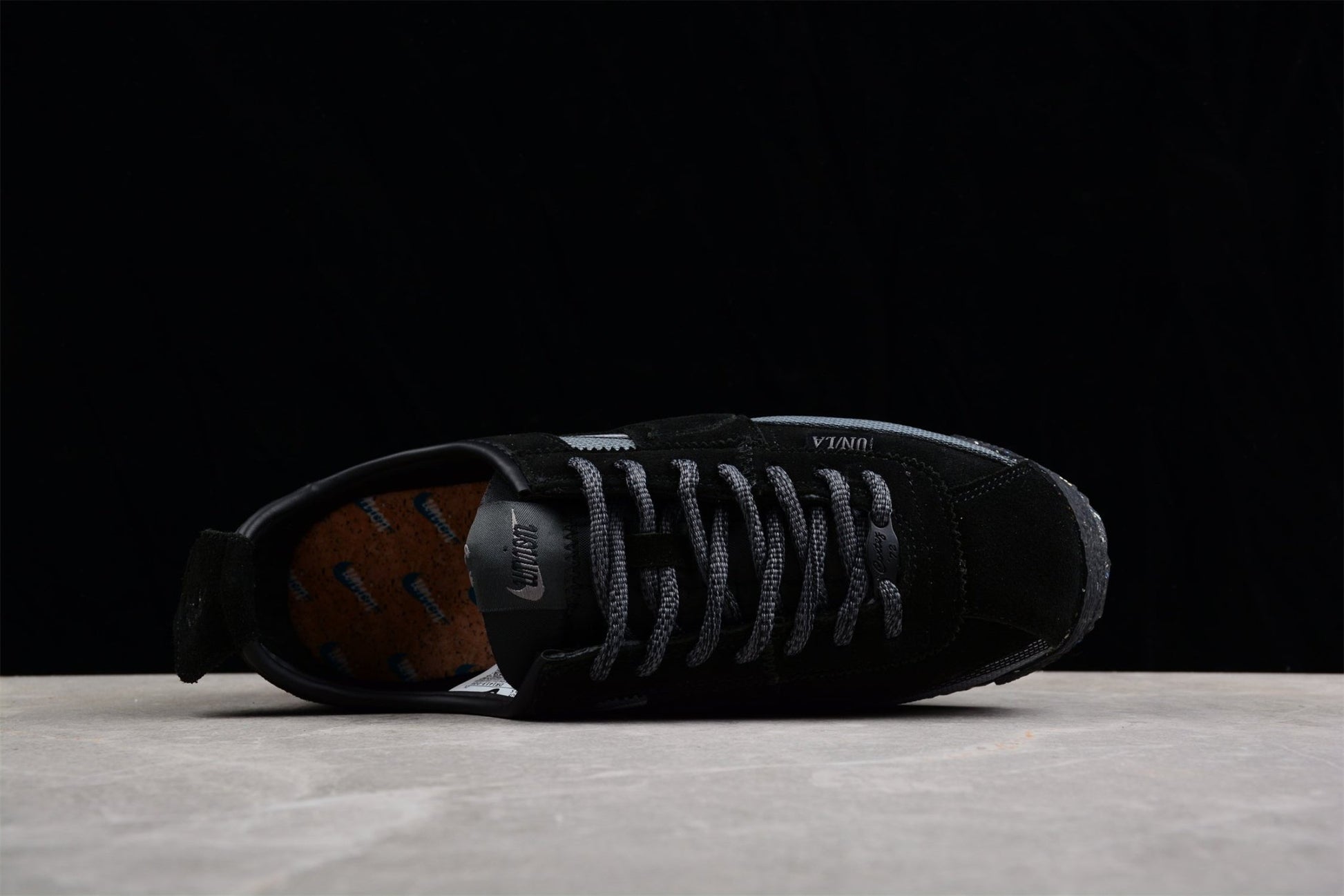 Essenza Rosa Cortez x Union LA Black / Grey | zapatillas Essenza Rosa