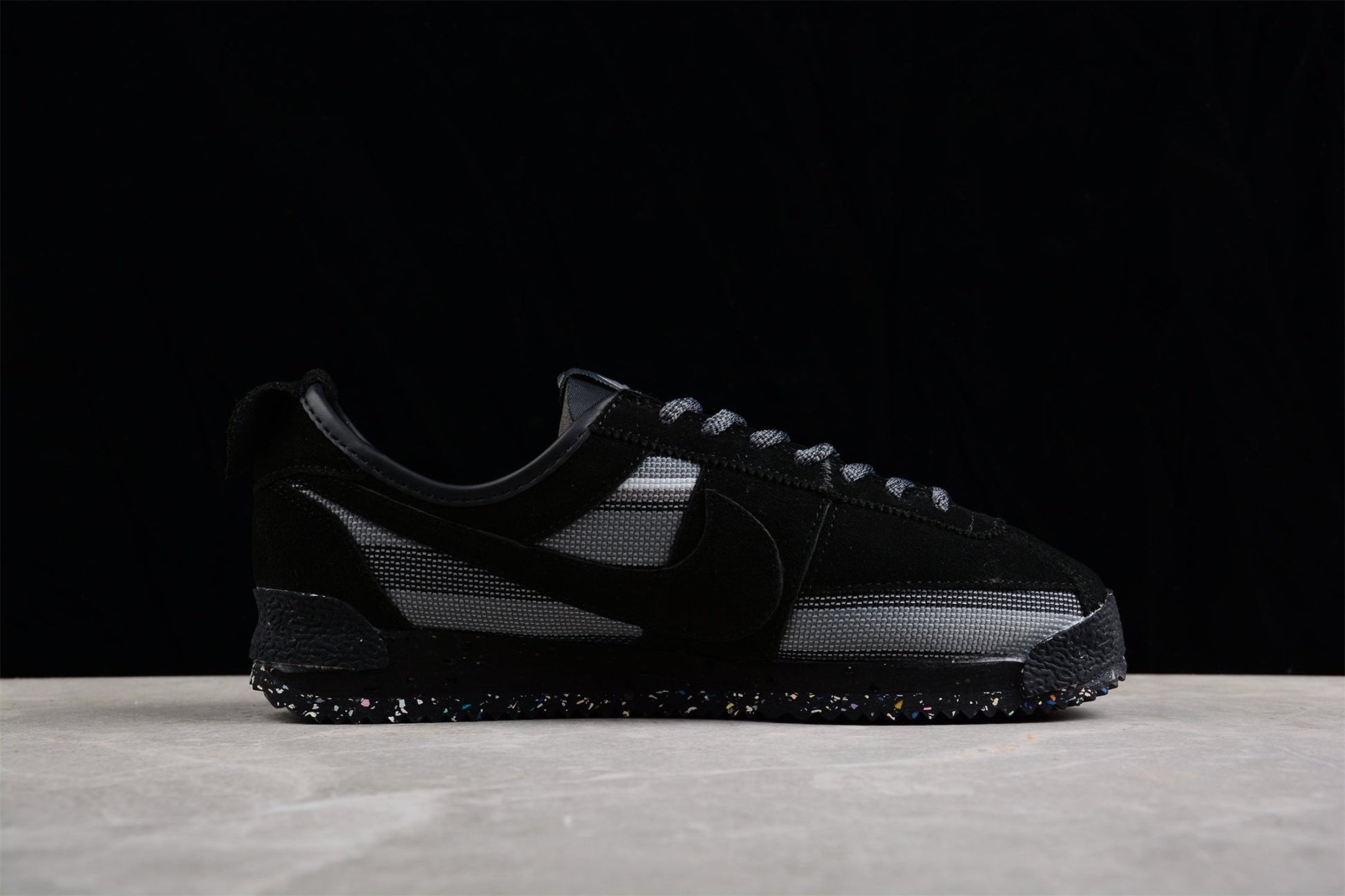 Essenza Rosa Cortez x Union LA Black / Grey | zapatillas Essenza Rosa