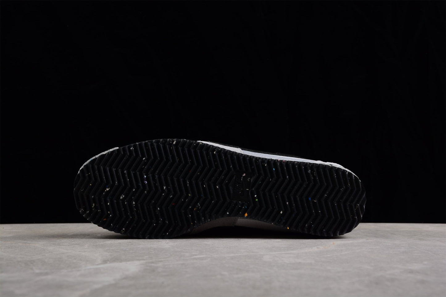 Essenza Rosa Cortez x Union LA Grey / Black | zapatillas Essenza Rosa