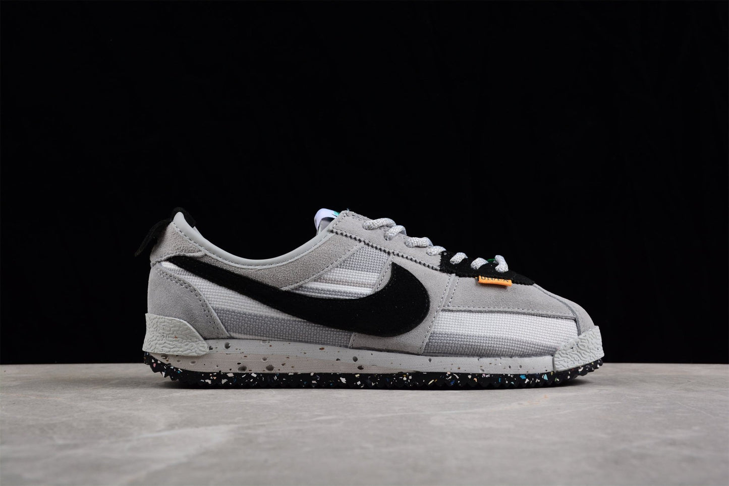 Essenza Rosa Cortez x Union LA Grey / Black | zapatillas Essenza Rosa