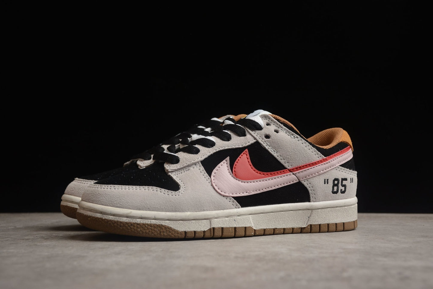 Essenza Rosa Dunk Low “85” Grey / Black / Red | zapatillas Essenza Rosa