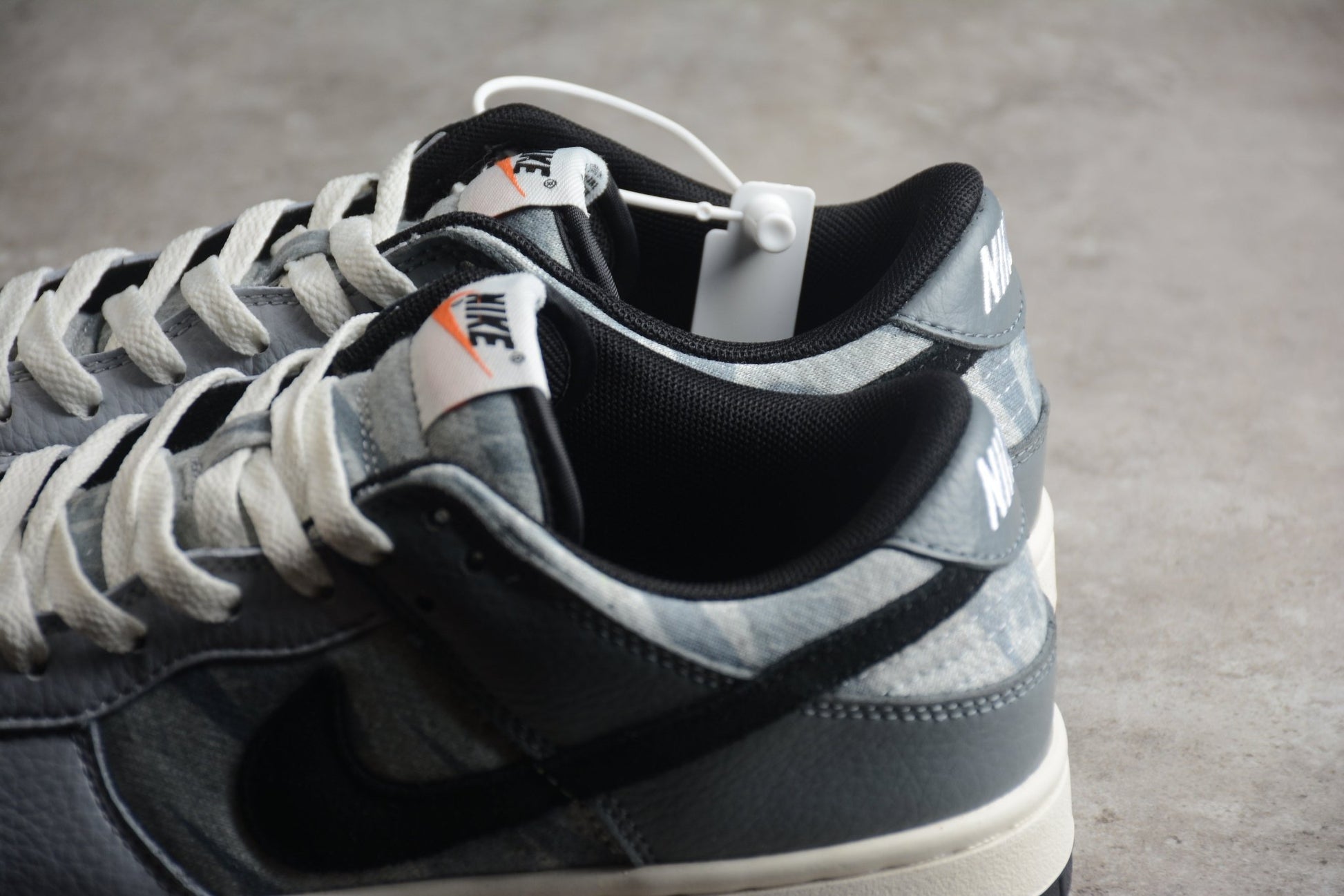 Essenza Rosa Dunk Low Grey / Off Noir | zapatillas Essenza Rosa