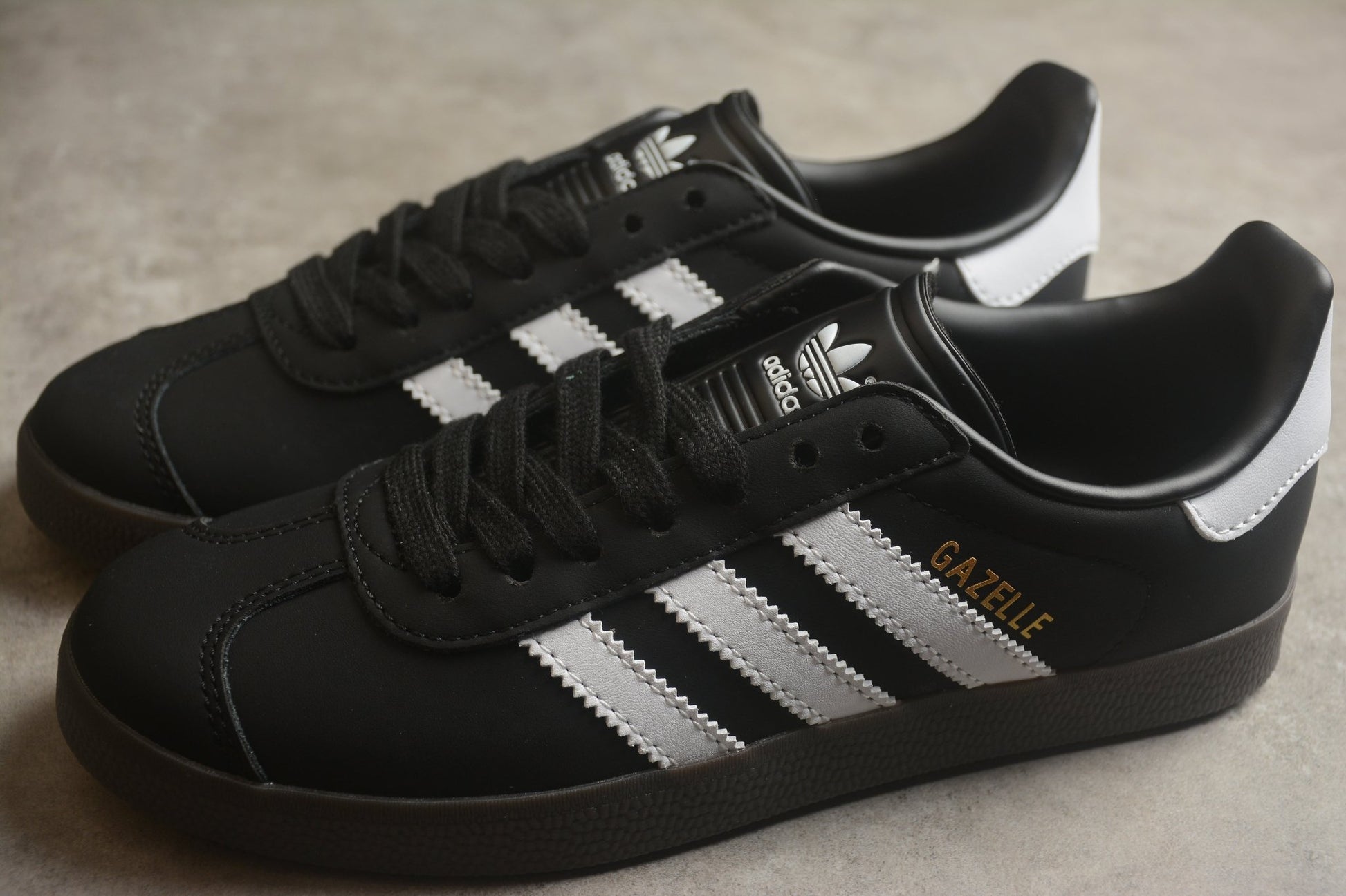 Fabrika Supply Gazelle Black / White | zapatillas Fabrika Supply