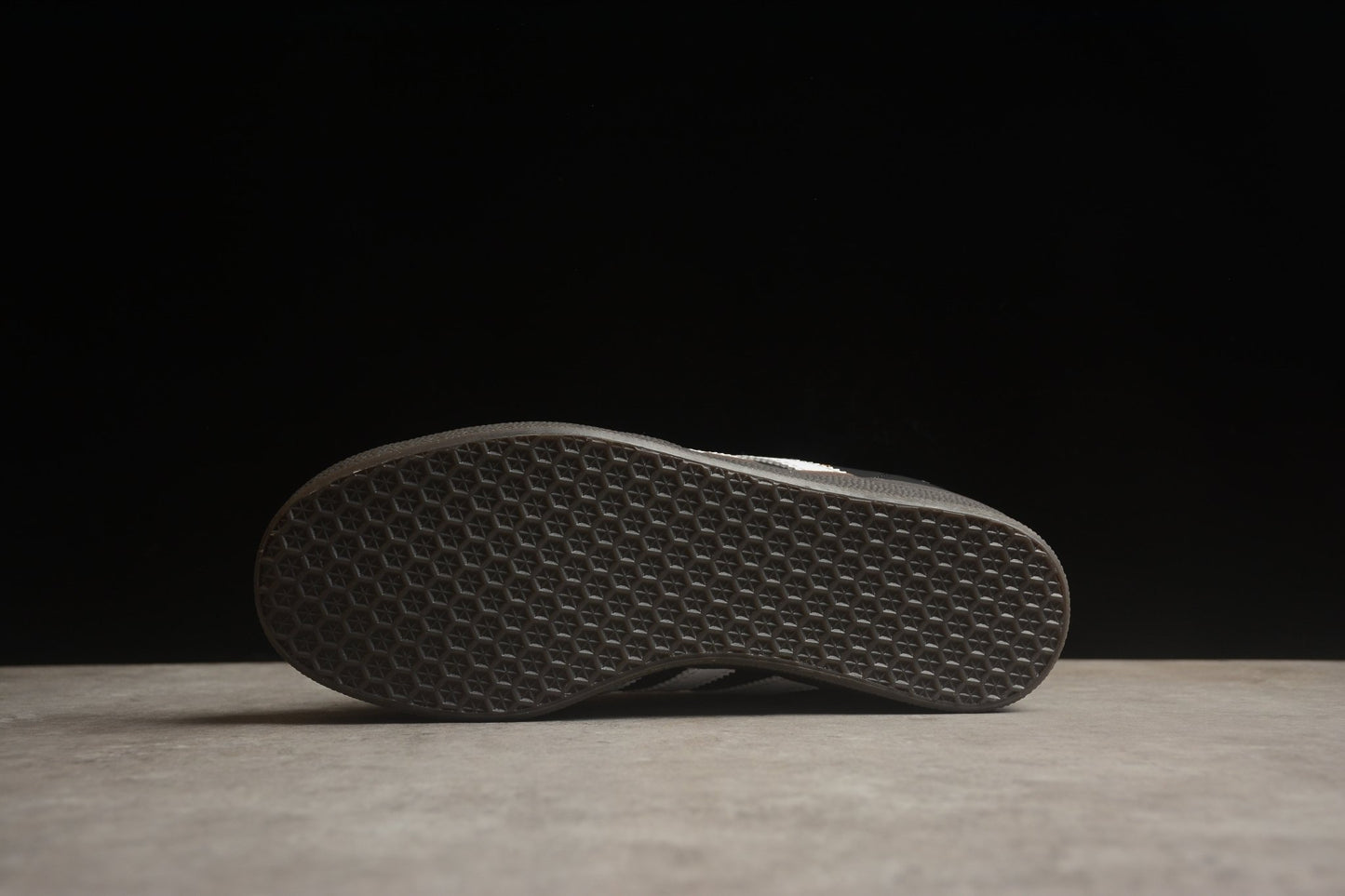 Fabrika Supply Gazelle Black / White | zapatillas Fabrika Supply
