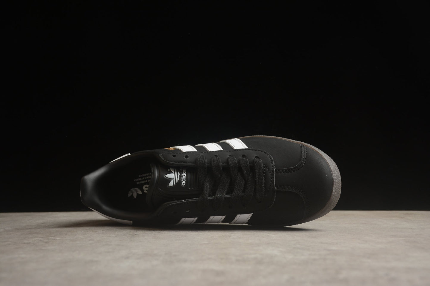 Fabrika Supply Gazelle Black / White | zapatillas Fabrika Supply