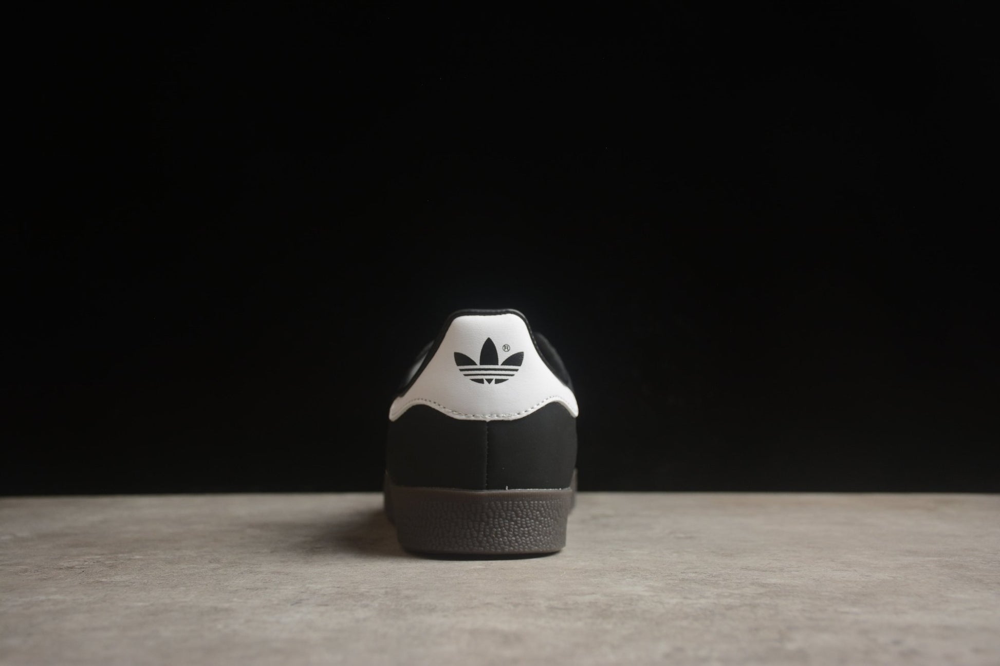 Fabrika Supply Gazelle Black / White | zapatillas Fabrika Supply