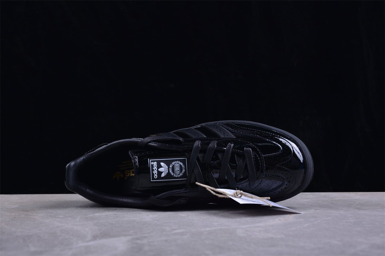 Fabrika Supply Gazelle Glossy Black | zapatillas Fabrika Supply