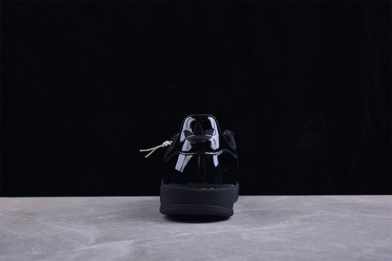 Fabrika Supply Gazelle Glossy Black | zapatillas Fabrika Supply