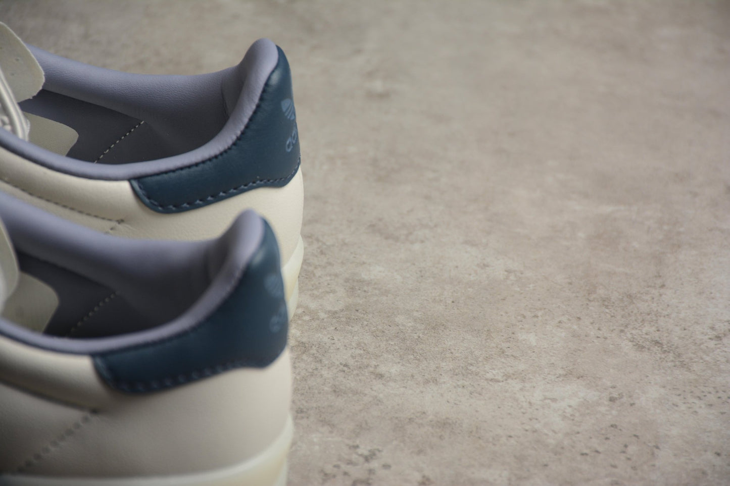 Fabrika Supply Gazelle Light Bone / Navy | zapatillas Fabrika Supply