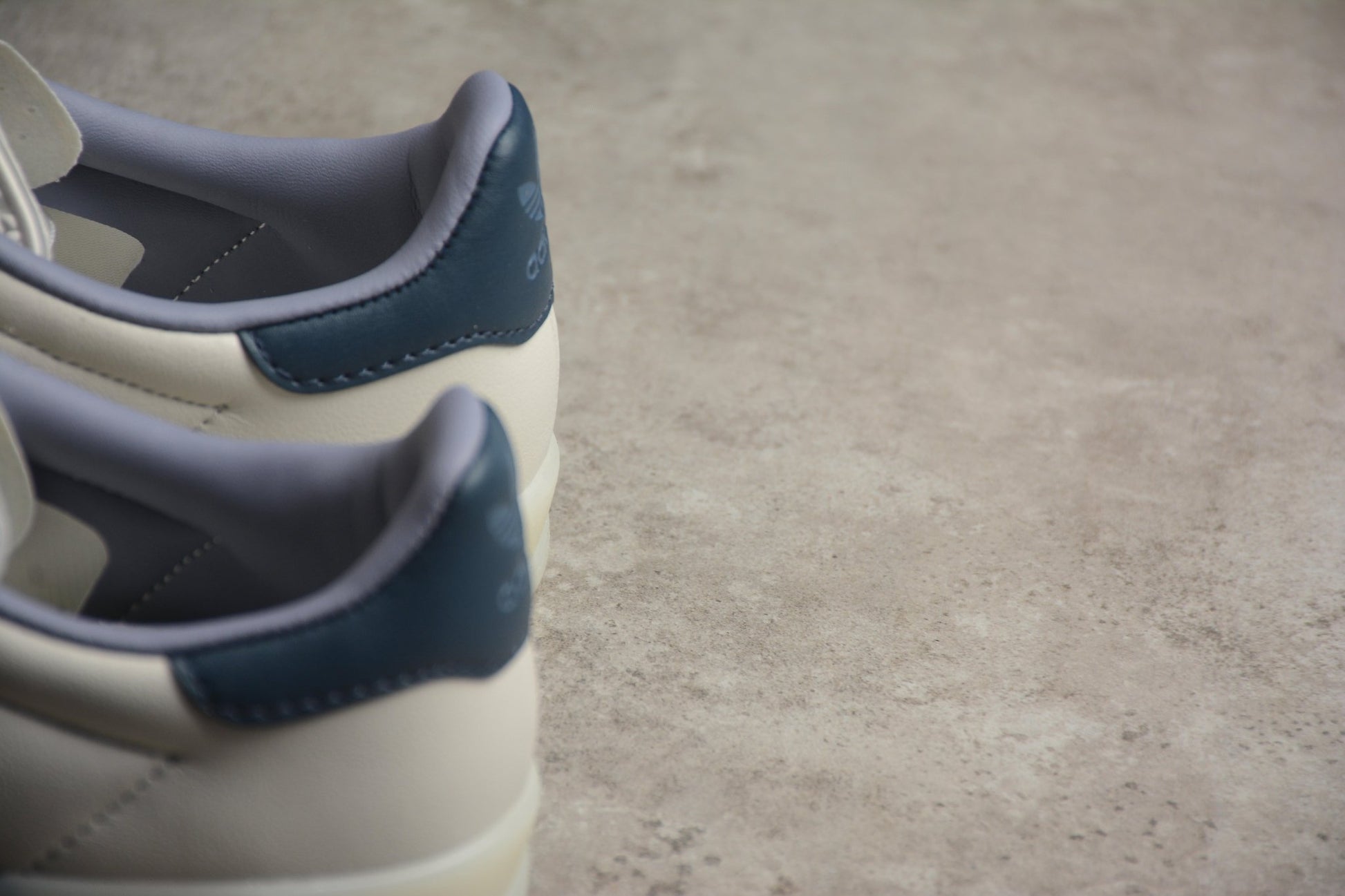 Fabrika Supply Gazelle Light Bone / Navy | zapatillas Fabrika Supply