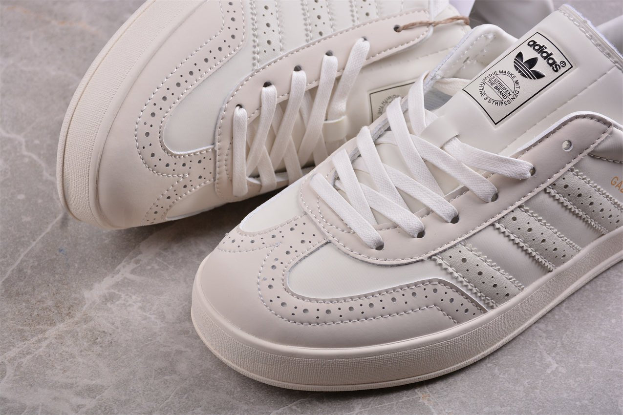 Fabrika Supply Gazelle Triple White | zapatillas Fabrika Supply