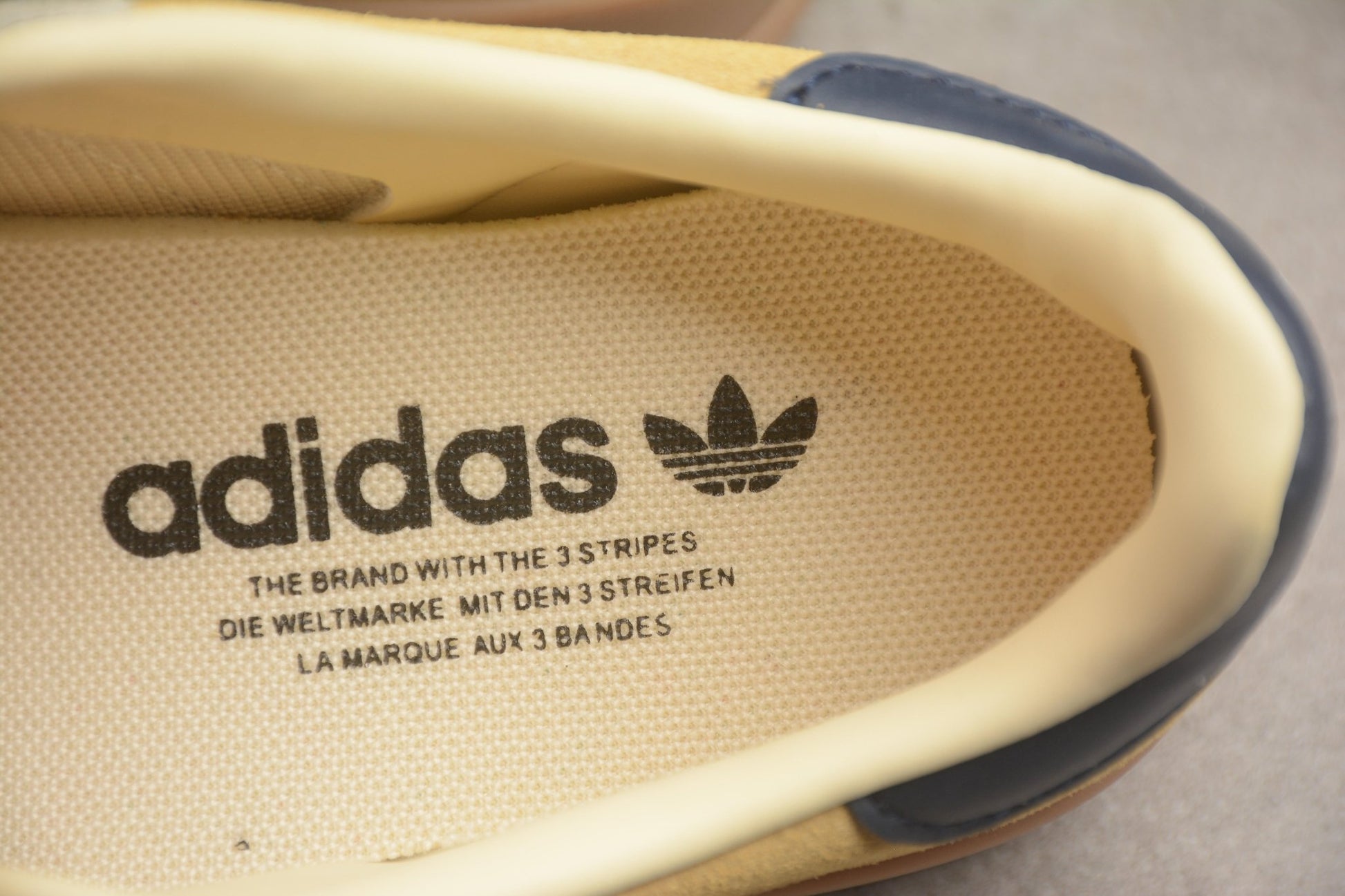 Fabrika Supply Gazelle Yellow / White / Navy | zapatillas Fabrika Supply