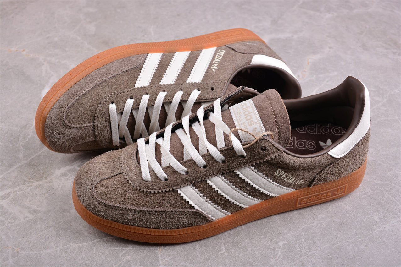 Fabrika Supply Handball Spezial Brown / White | zapatillas Fabrika Supply