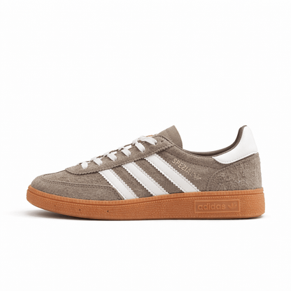 Fabrika Supply Handball Spezial Brown / White | zapatillas Fabrika Supply