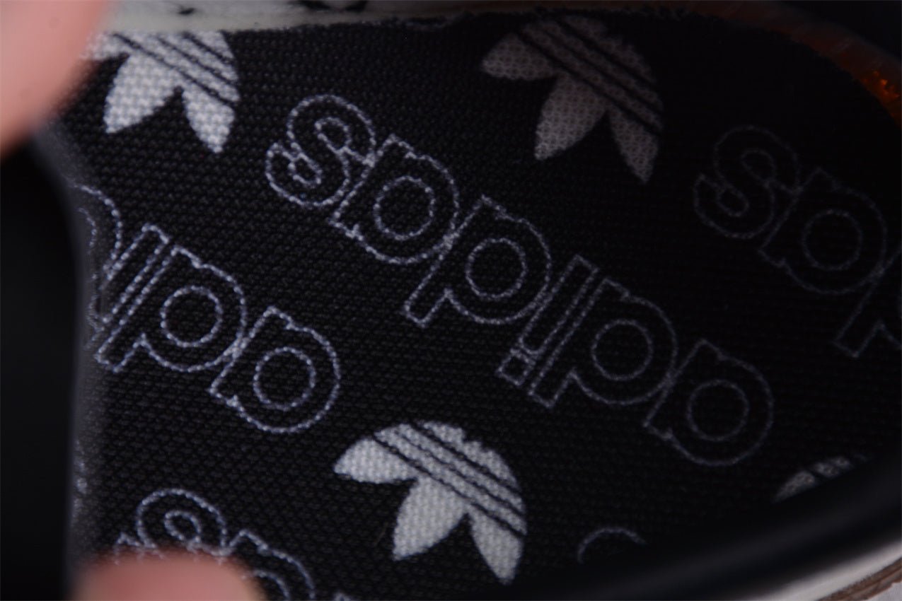 Fabrika Supply Handball Spezial Cream White / Black | zapatillas Fabrika Supply
