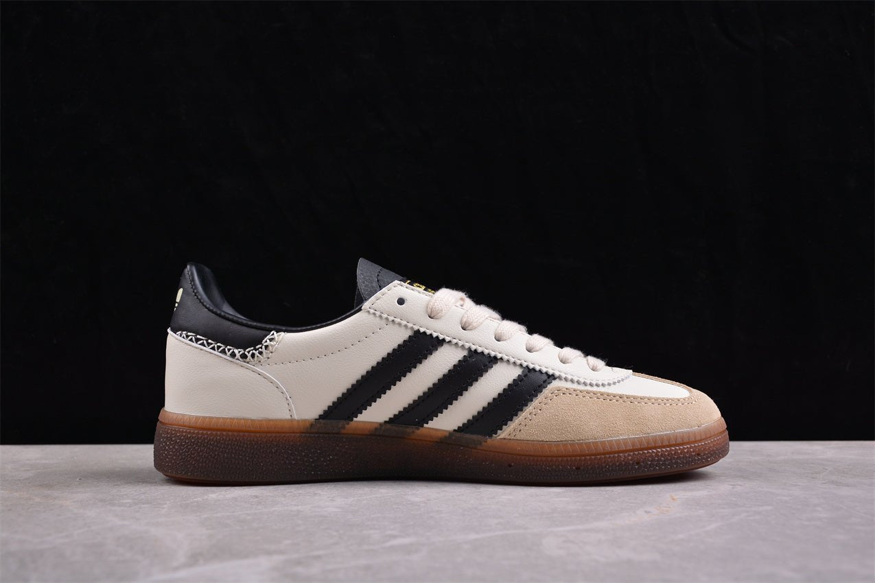Fabrika Supply Handball Spezial Cream White / Black | zapatillas Fabrika Supply