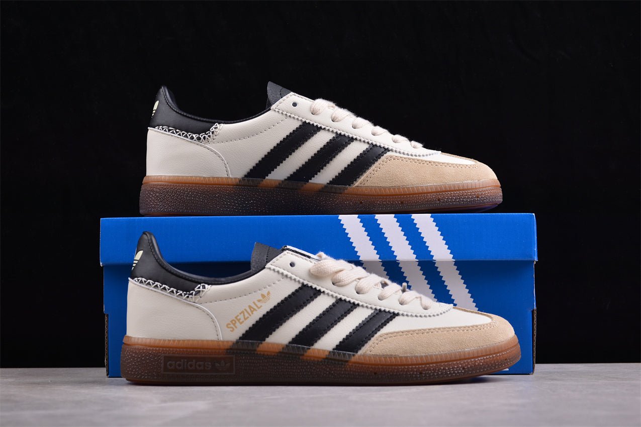 Fabrika Supply Handball Spezial Cream White / Black | zapatillas Fabrika Supply