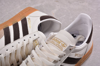 Fabrika Supply Handball Spezial Cream White / Brown | zapatillas Fabrika Supply