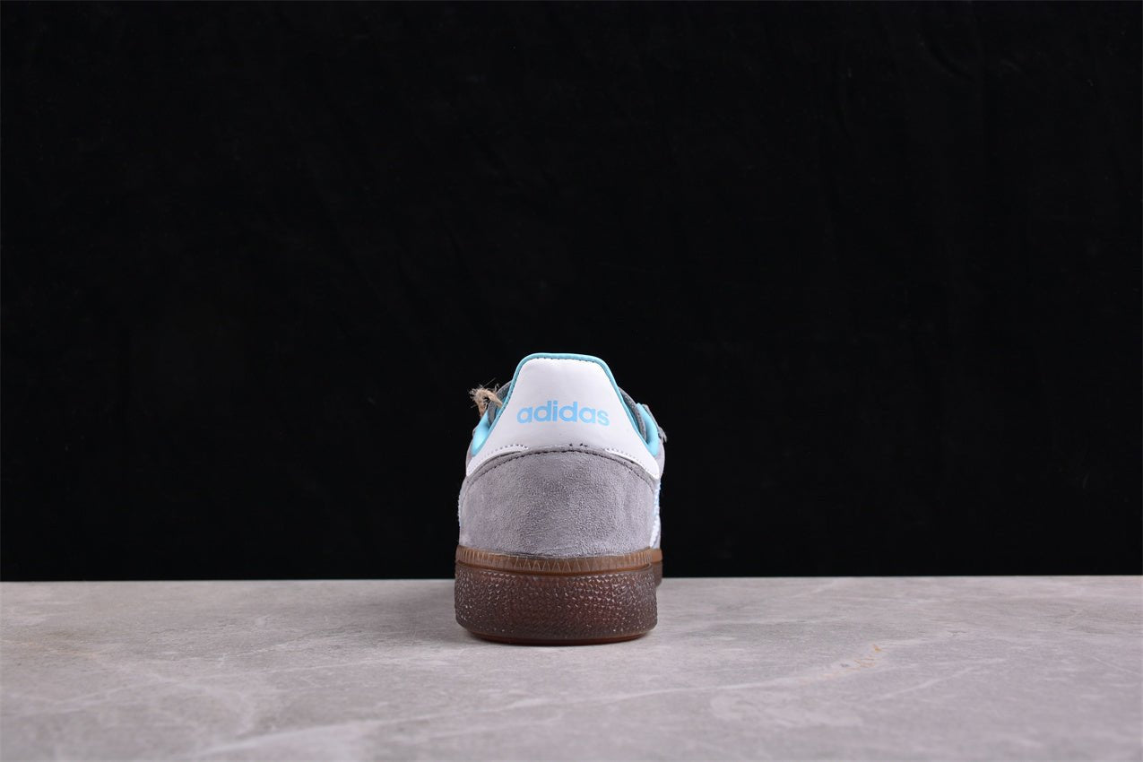 Fabrika Supply Handball Spezial Medium Grey / Light Sky Blue / White | zapatillas Fabrika Supply