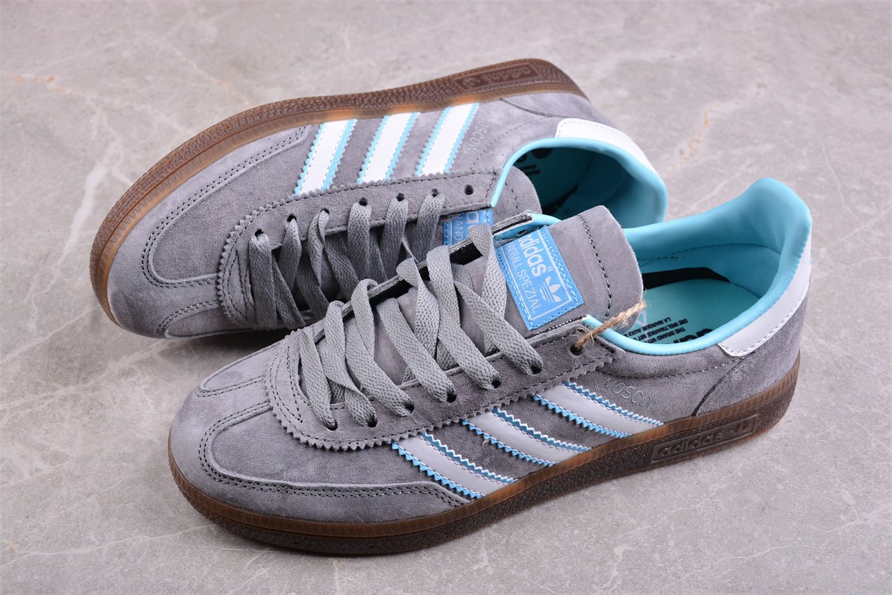 Fabrika Supply Handball Spezial Medium Grey / Light Sky Blue / White | zapatillas Fabrika Supply