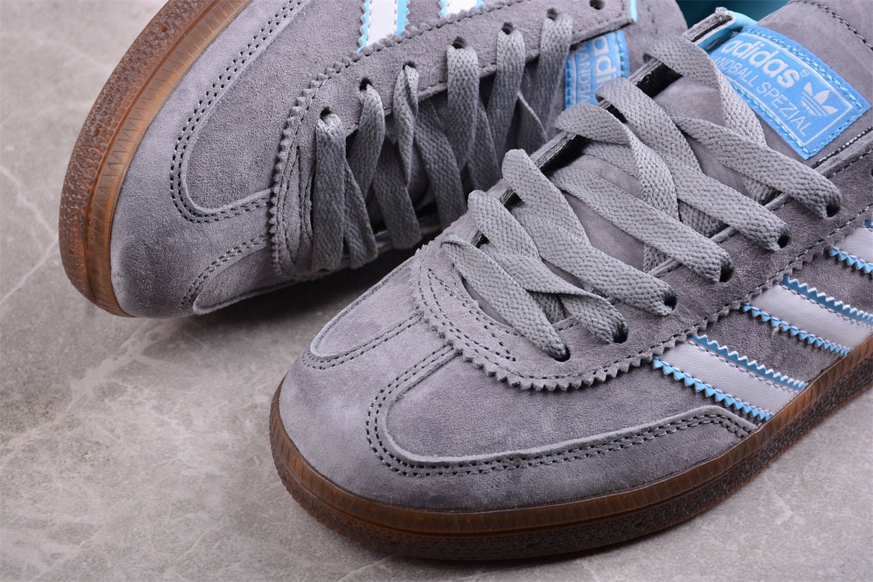 Fabrika Supply Handball Spezial Medium Grey / Light Sky Blue / White | zapatillas Fabrika Supply